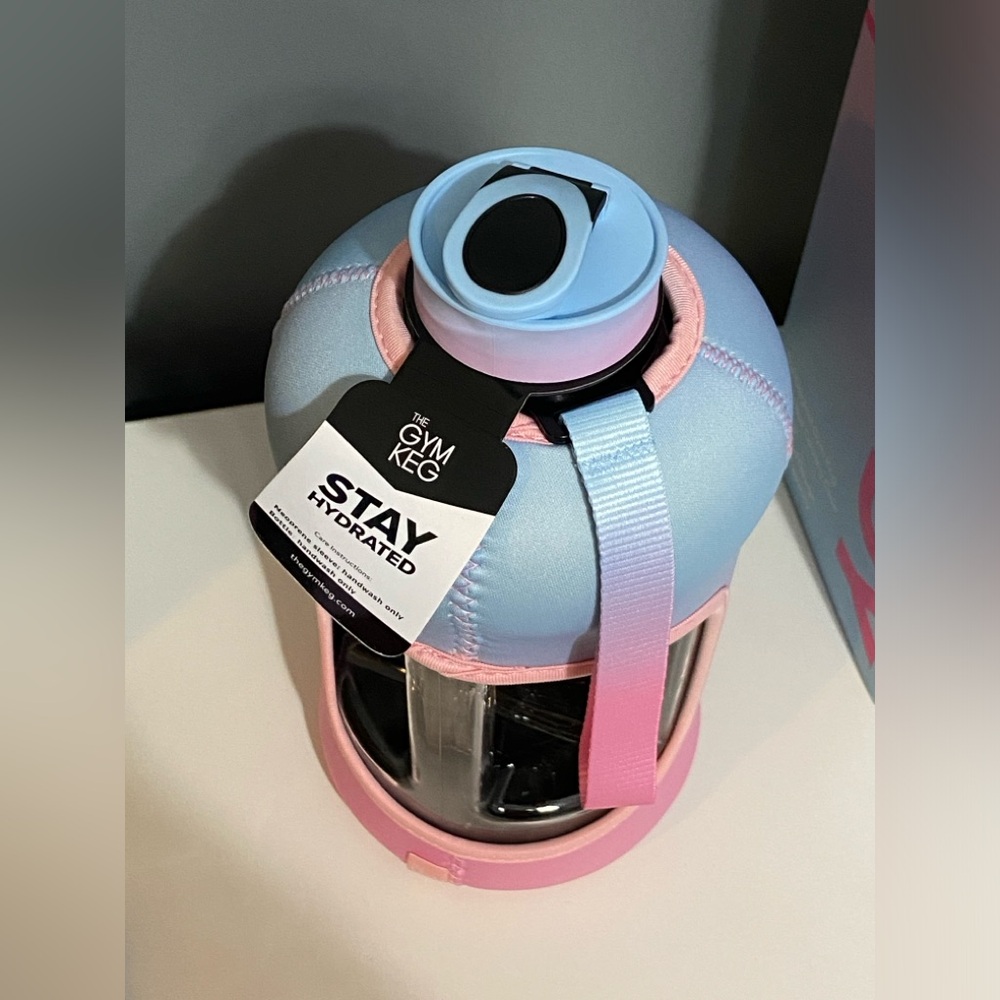 Gym Keg 2.2L 74 oz Water Bottle w Handle and Sleeve - Cotton Candy - Picture 3 of 5